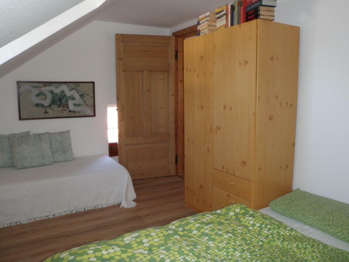 Gaestehaus Kloen-Stuuv Delve ภายนอก รูปภาพ