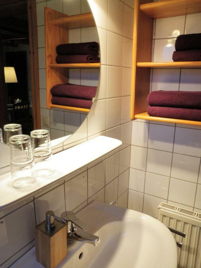 Gaestehaus Kloen-Stuuv Delve ภายนอก รูปภาพ
